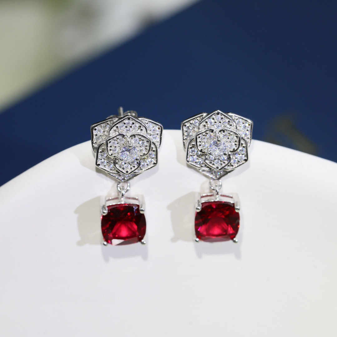 “¥380 Pure Silver Count IAGET Ruby Series Rose Nails in High-Quality Platinum Plating” - 图片 4