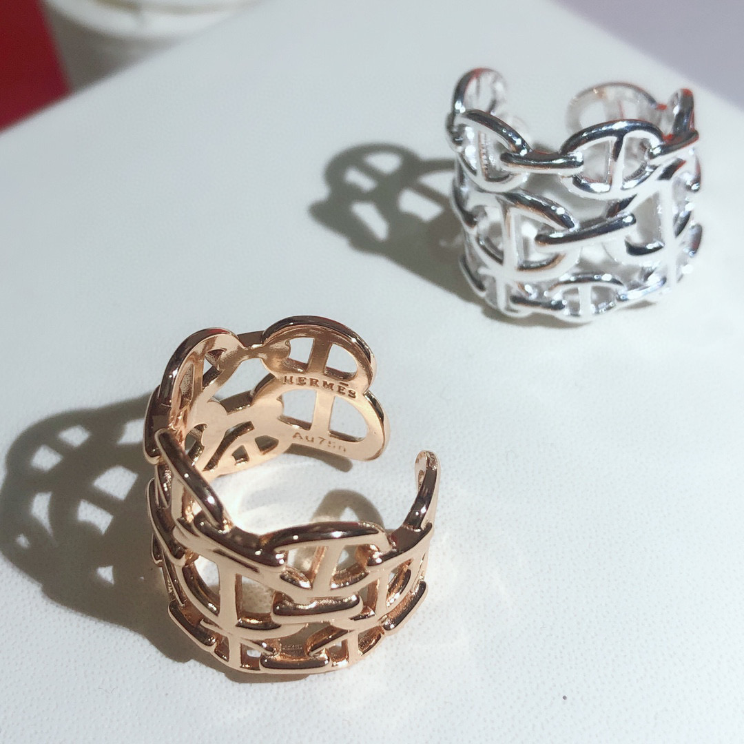  宽面戒指👼【925048】爱马仕经典 高端大气上档次 猪鼻子 戒指💍最容易吸引人的经典 猪鼻子 戒指 