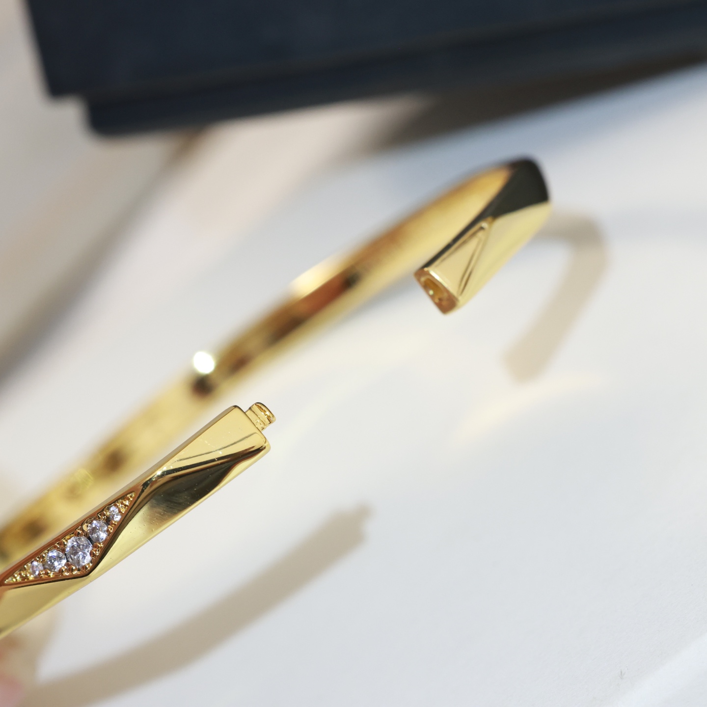 Luxury Jewelry: Glaff Bracelet and Advanced Custom Diamond Series - 图片 8