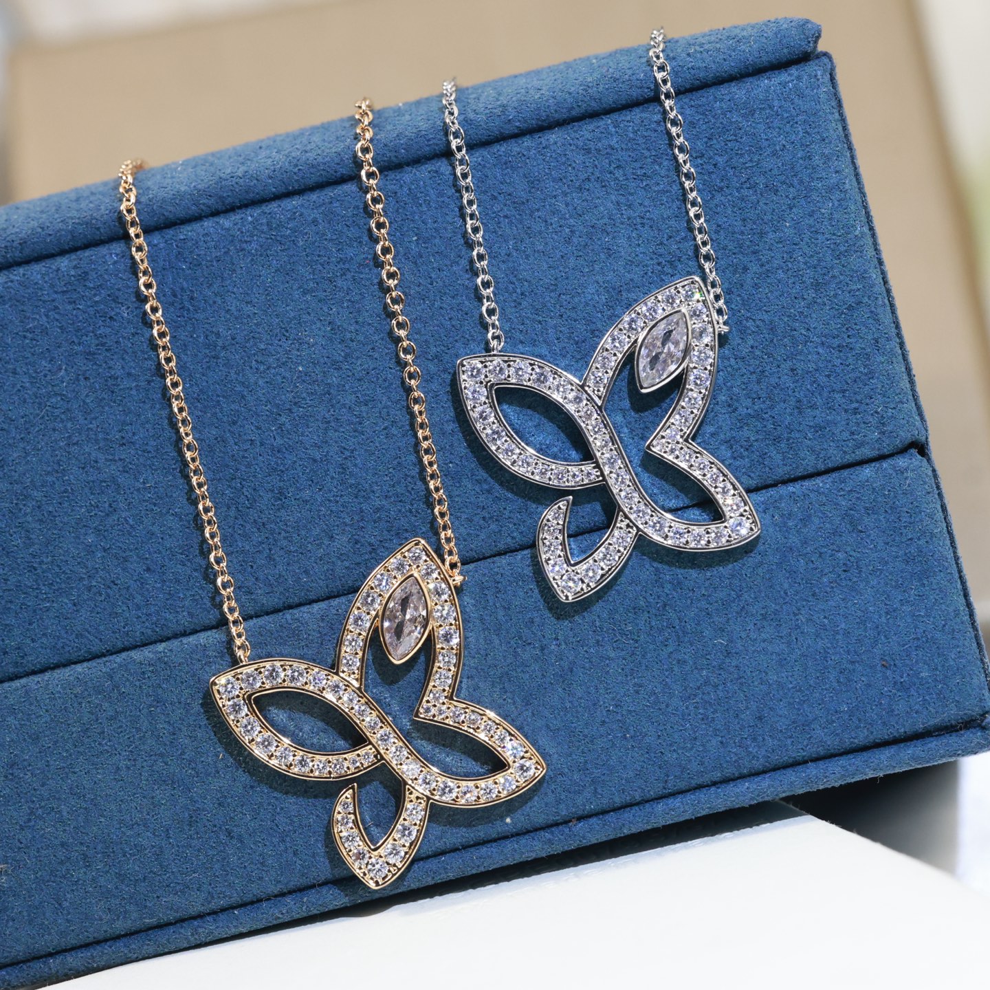 Luxury Harry Winston Gold Necklace with High-Quality Logo and Platinum Refinement - 图片 8