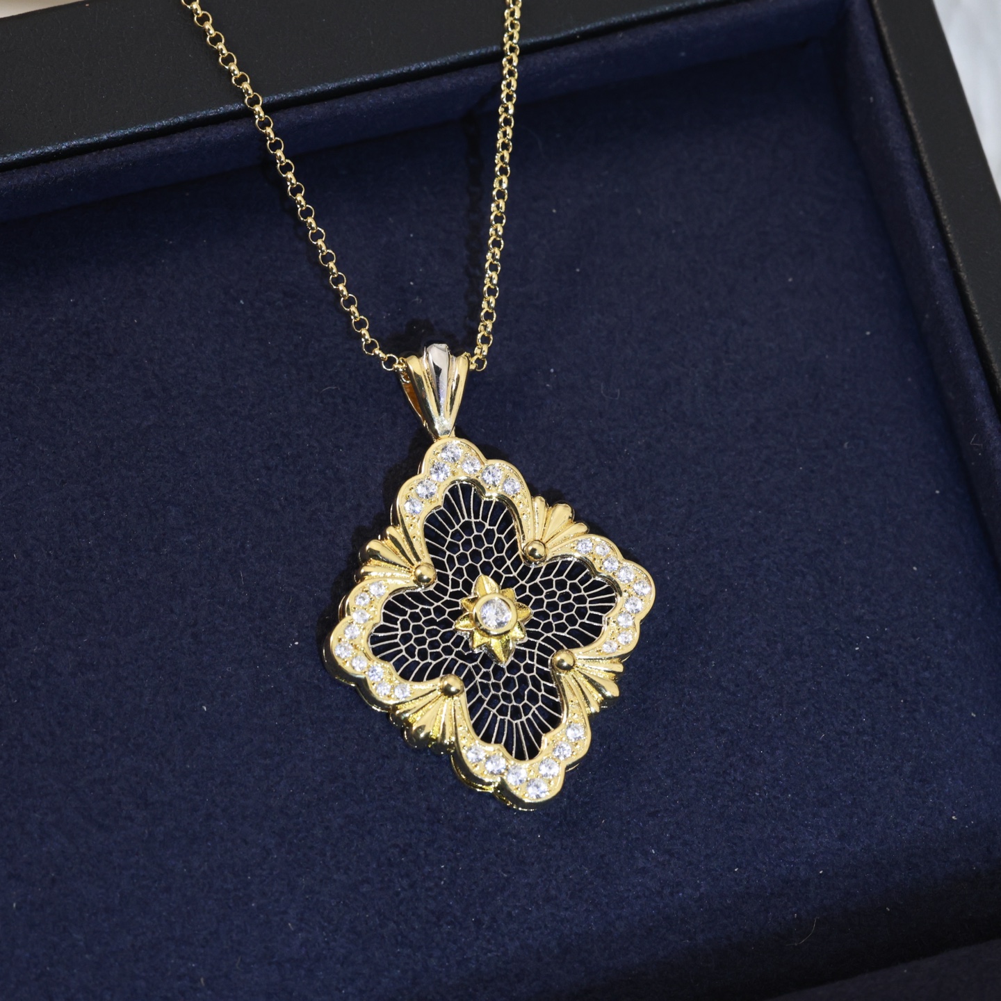 👼【925068】布契拉提 Buccellati 意大利高级珠宝品牌 复古宫廷风带钻拉丝四叶草双面项链