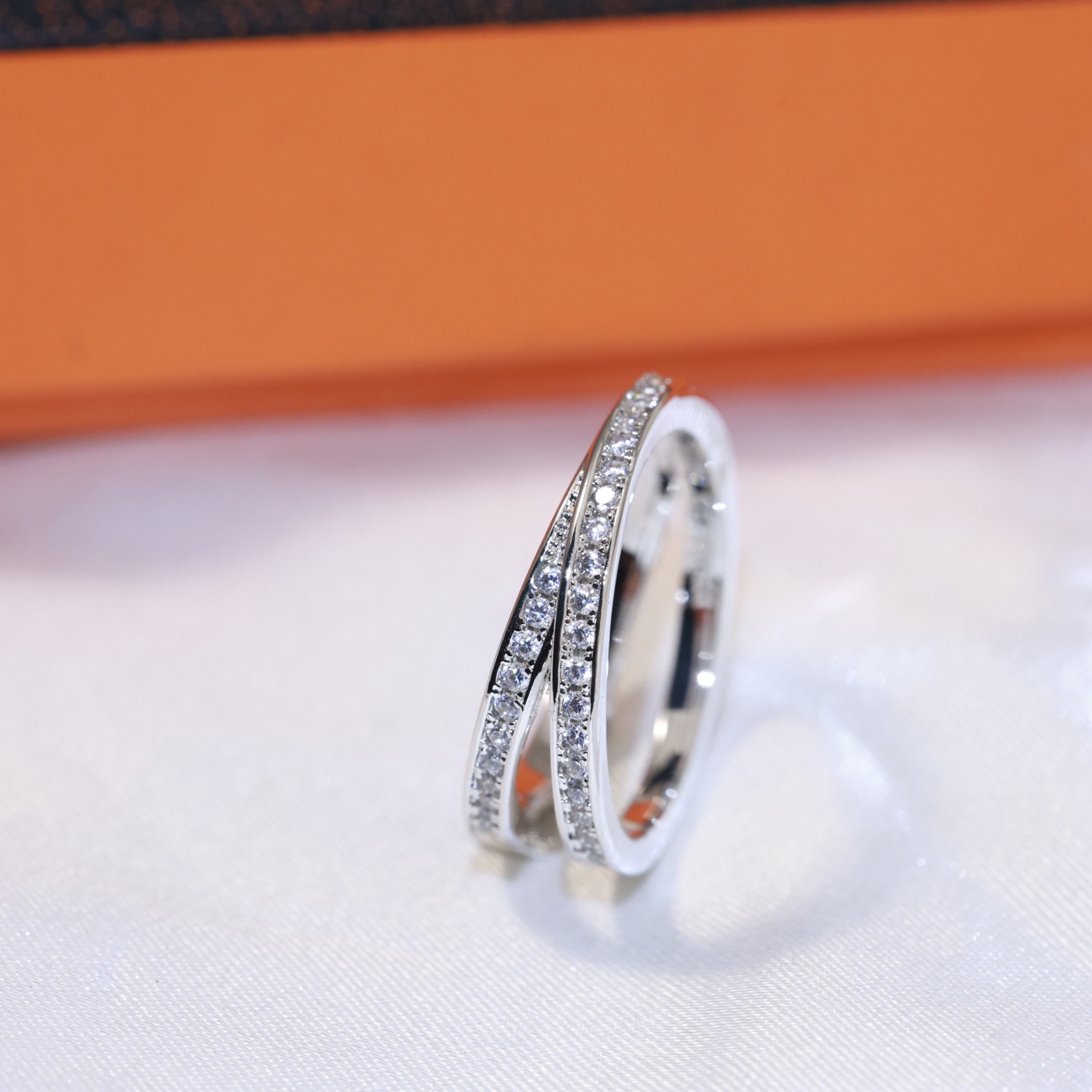  ✨👼【925048】戒指 💍火爆 Hermes爱马仕皮带扣戒指💍独家进口亚金材质 微镶 全部八心八箭切