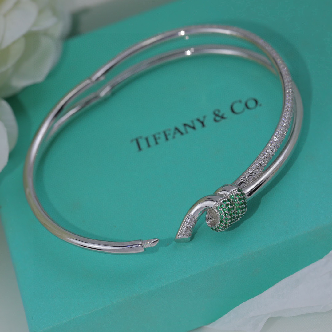  新款Tiffany 绳结手镯 亚金材质 带原版logo 🎀美的窒息今年最火爆新款 🌼蒂芙尼手镯👼【92