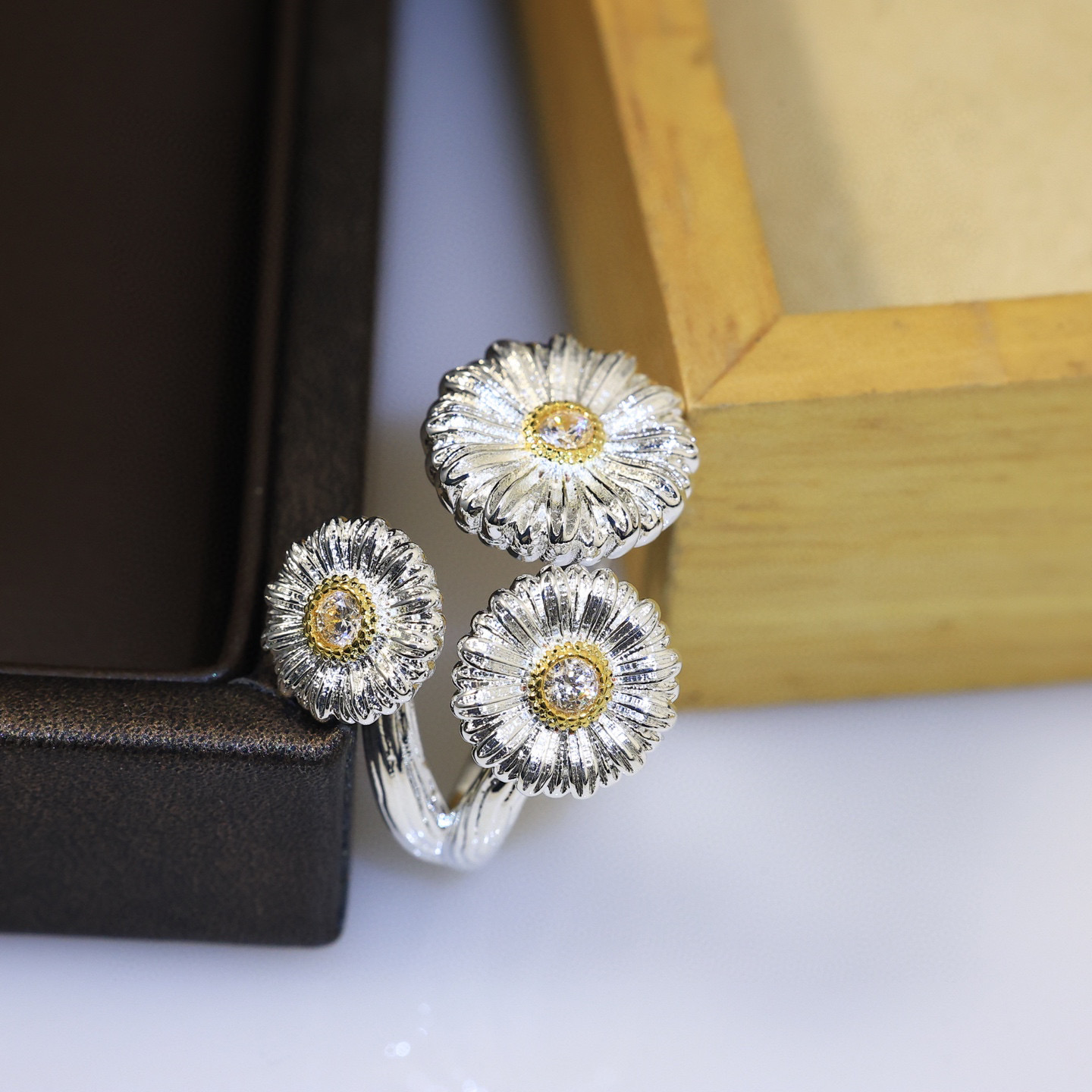  🌼雏菊戒指👼【925040】布契拉提 Buccellati 意大利高级珠宝品牌 复古宫廷风戒指 💍亚金
