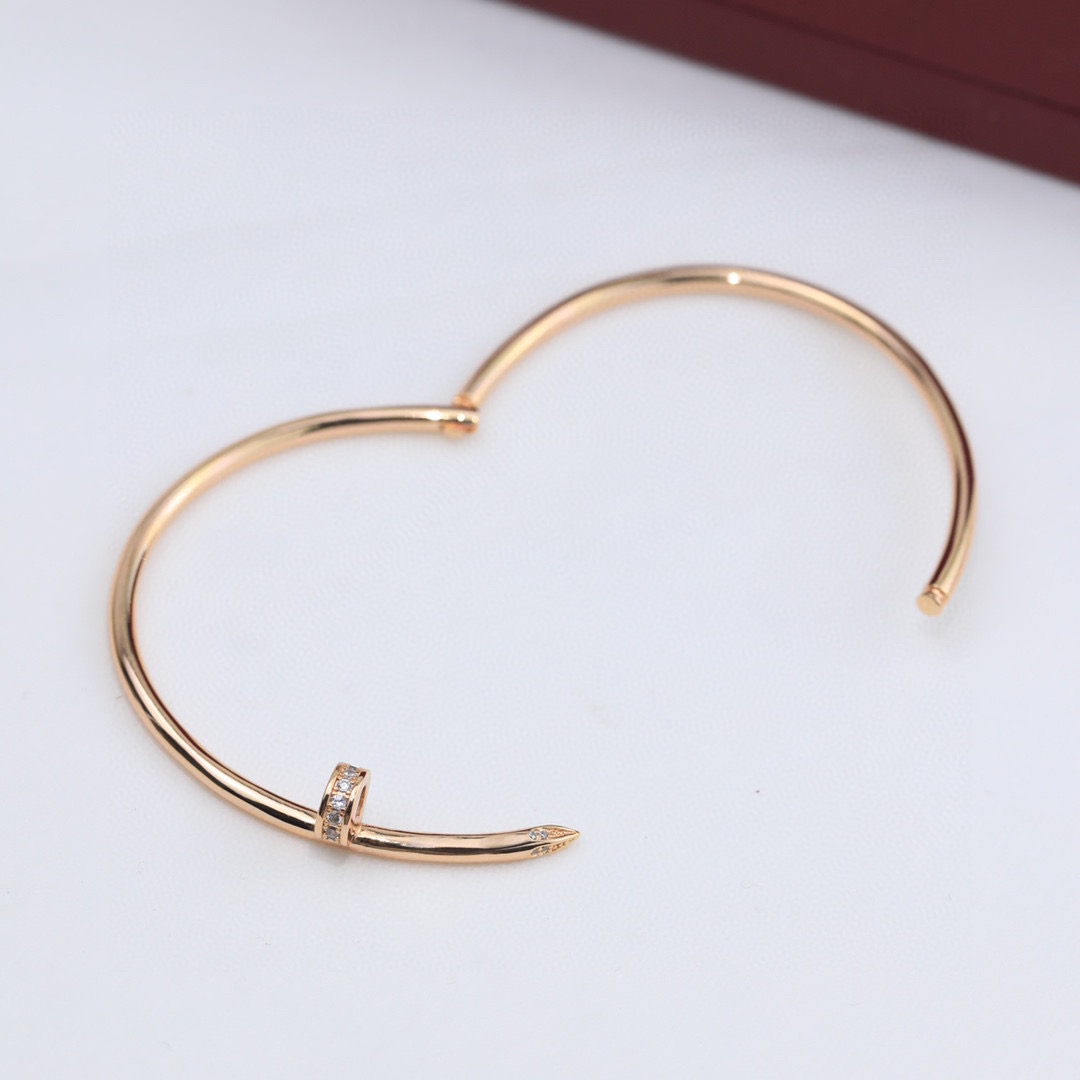  细版经典款👼【925048】Cartier 卡地亚头尾钻钉子手镯 🔨 Juste un Clou系列艺
