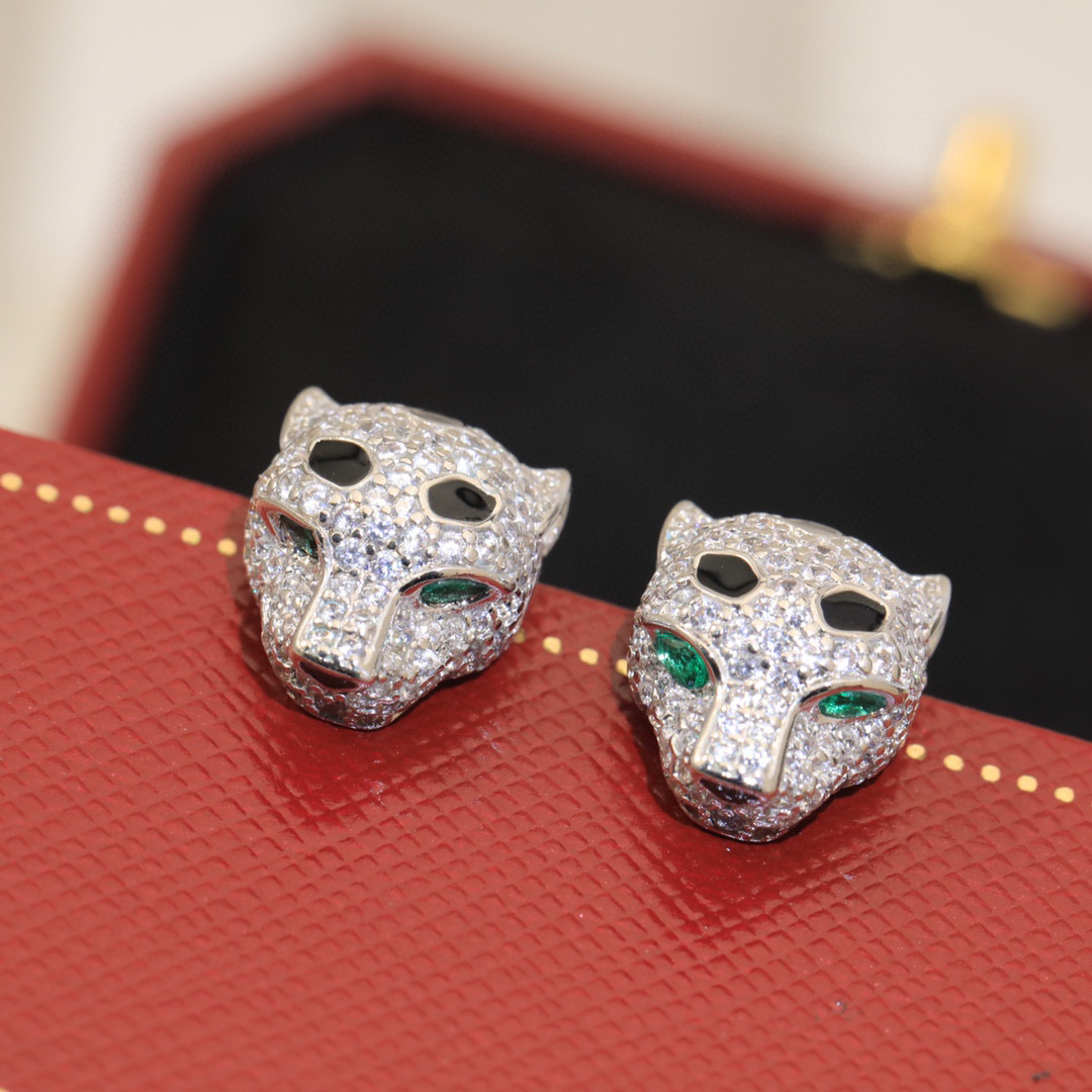  精工版本👼【925058】Cartier 豹头耳环🎈最新 火爆 Cartier豹子 祖母绿宝石耳钉❗卡