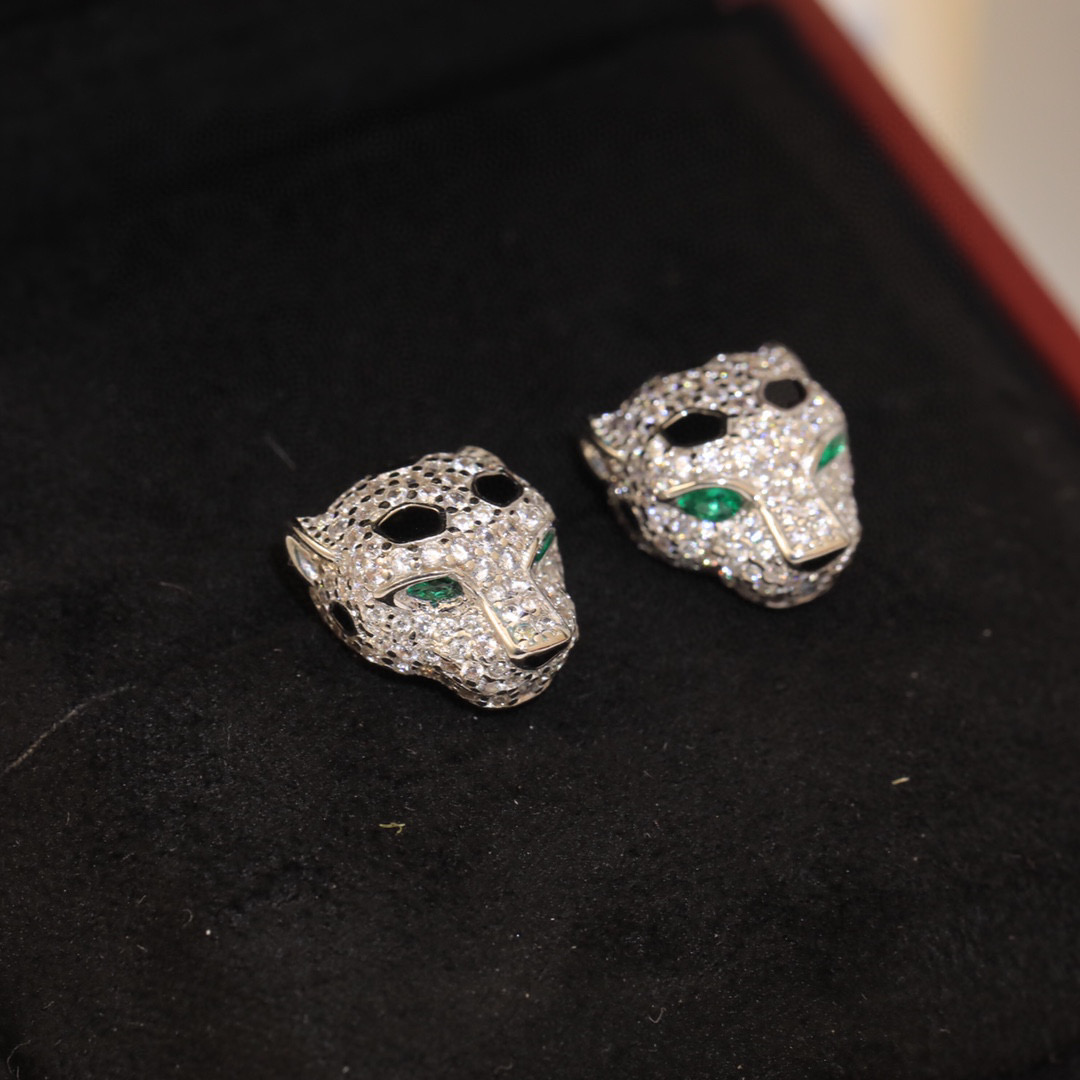  精工版本👼【925058】Cartier 豹头耳环🎈最新 火爆 Cartier豹子 祖母绿宝石耳钉❗卡