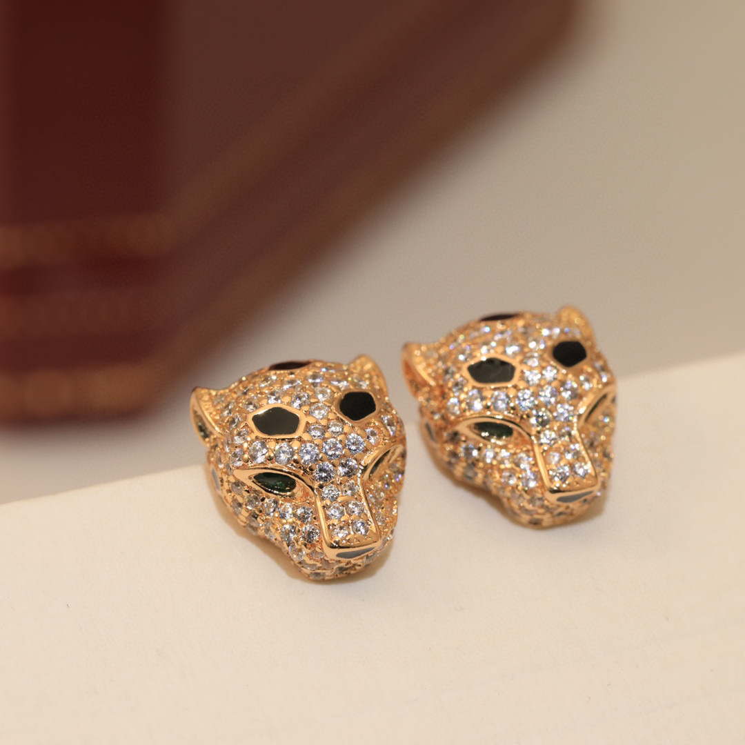  精工版本👼【925058】Cartier 豹头耳环🎈最新 火爆 Cartier豹子 祖母绿宝石耳钉❗卡