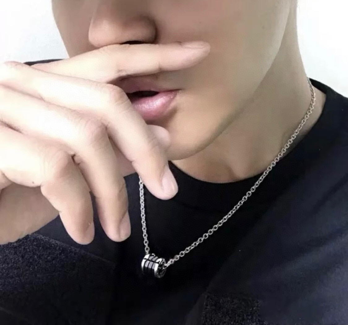  CNC版本👼【925148】s925纯银🔸New🔸宝格丽小红人慈善款 黑陶瓷项链男女可戴 链子有原版小