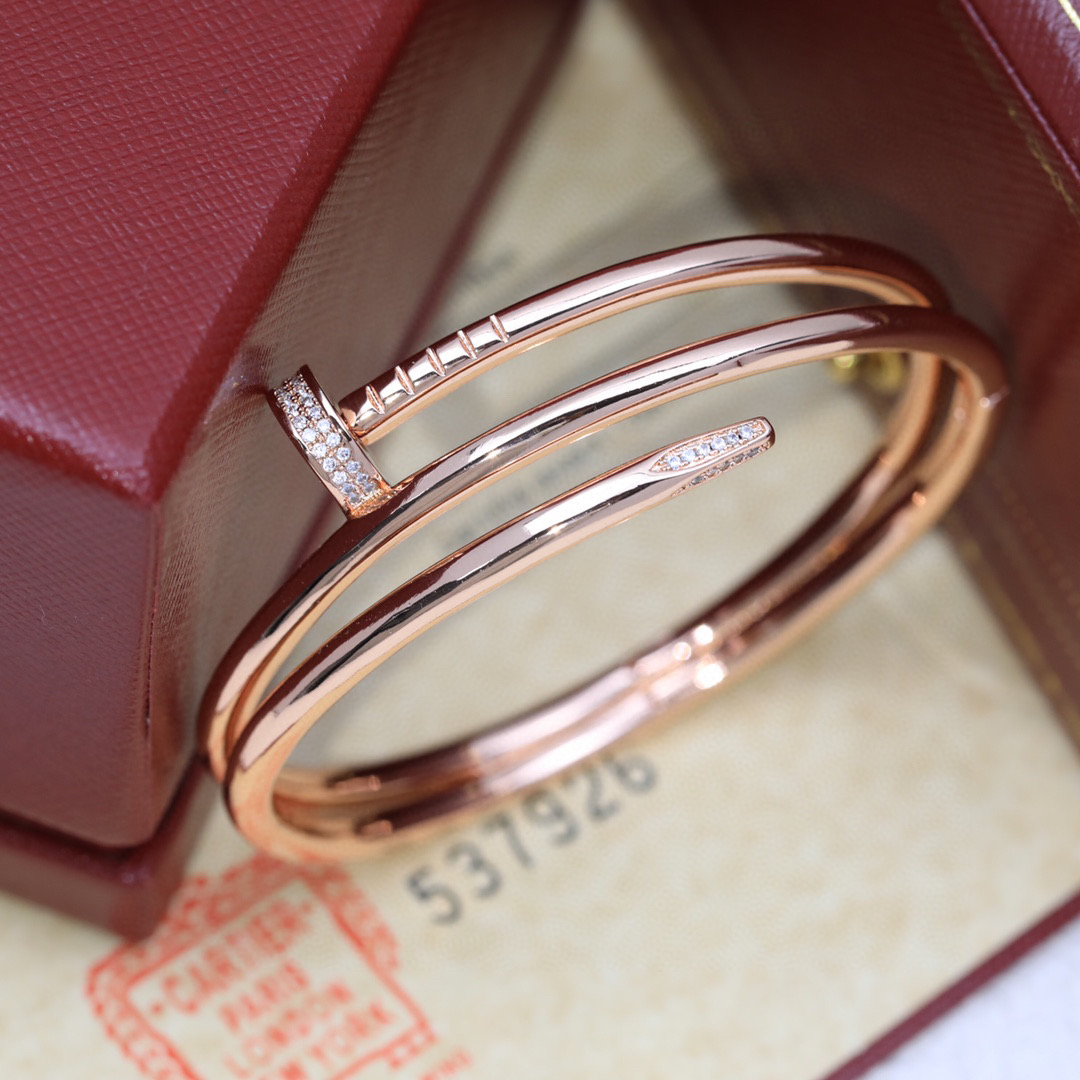  👼【925080】卡地亚Cartier钉子 新款 双层 镶钻手镯💍卡地亚经典杰作，经久不衰❗传奇经典，