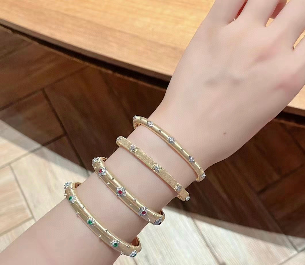  👼【925090】布契拉提 Buccellati 意大利高级珠宝品牌 复古宫廷风带钻拉丝手镯 亚金材质