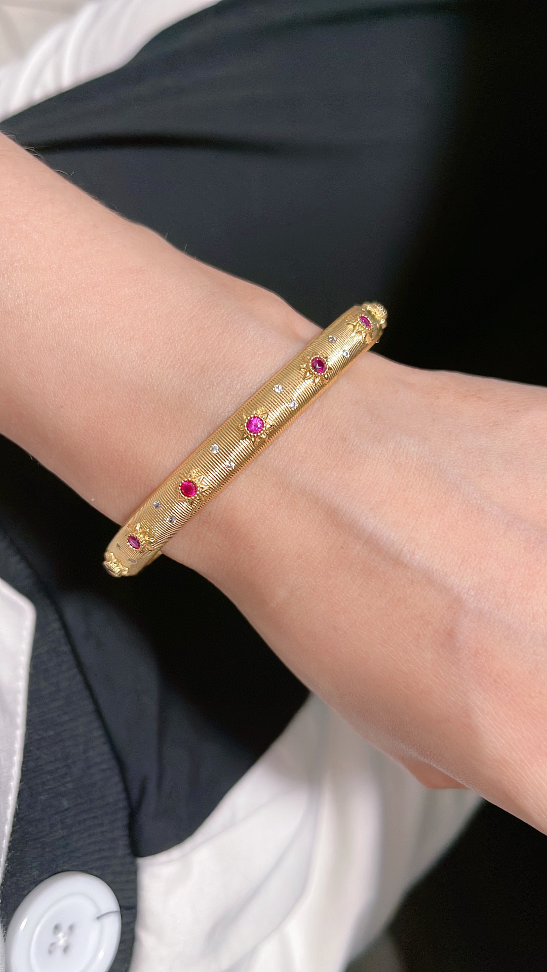  👼【925090】布契拉提 Buccellati 意大利高级珠宝品牌 复古宫廷风带钻拉丝手镯 亚金材质