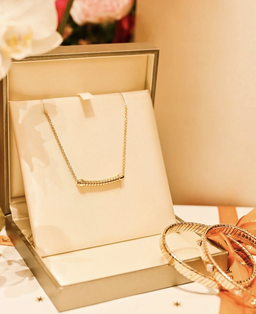  精工版本👼【925050】👄BVLGARI 宝格丽 项链 专柜新款 亚金材质 上身超赞的光面项链 环l