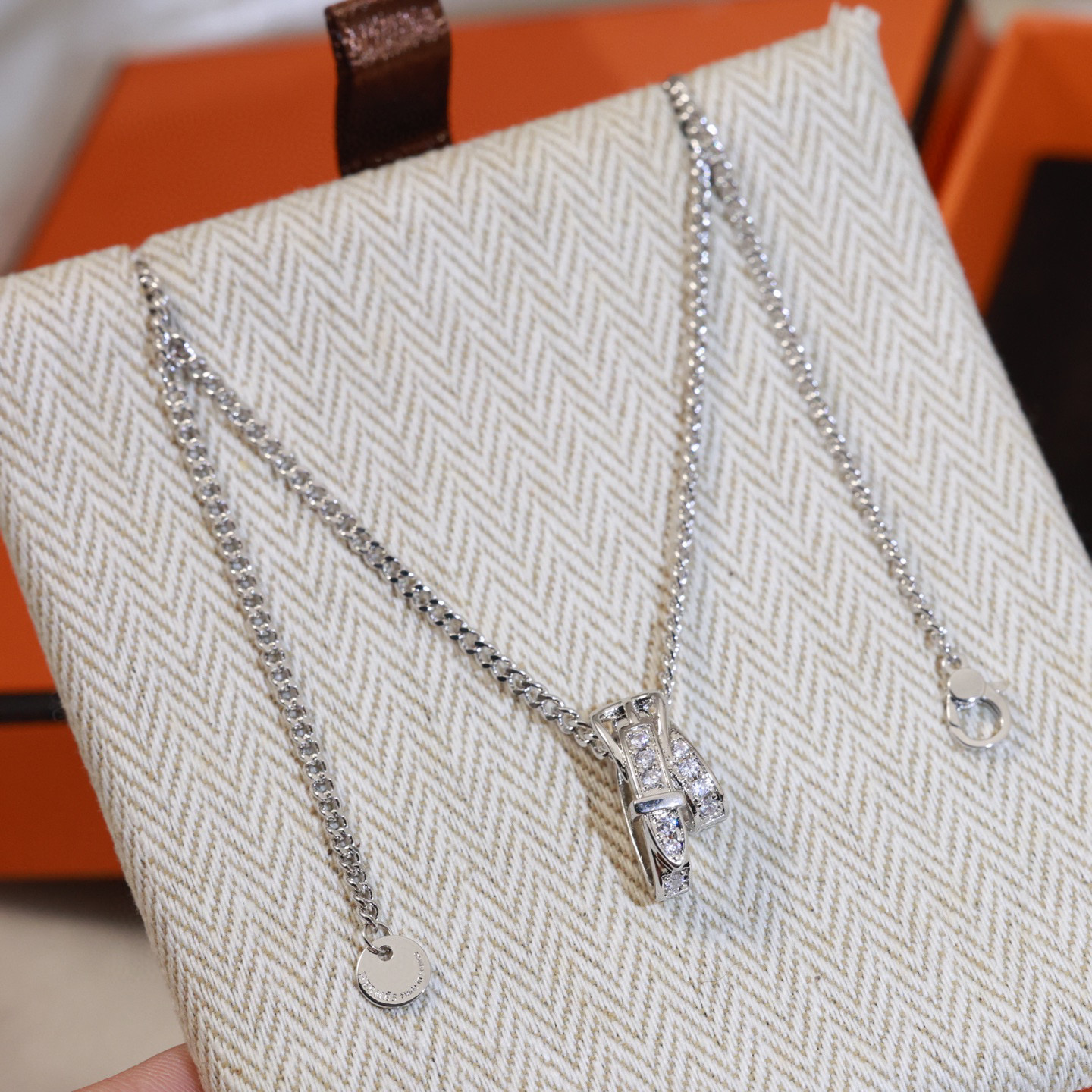  精工版本 👼【925048】Hermes 爱马仕皮带扣满钻项链亚金材质 手工铲钉镶嵌5A锆钻！18k白