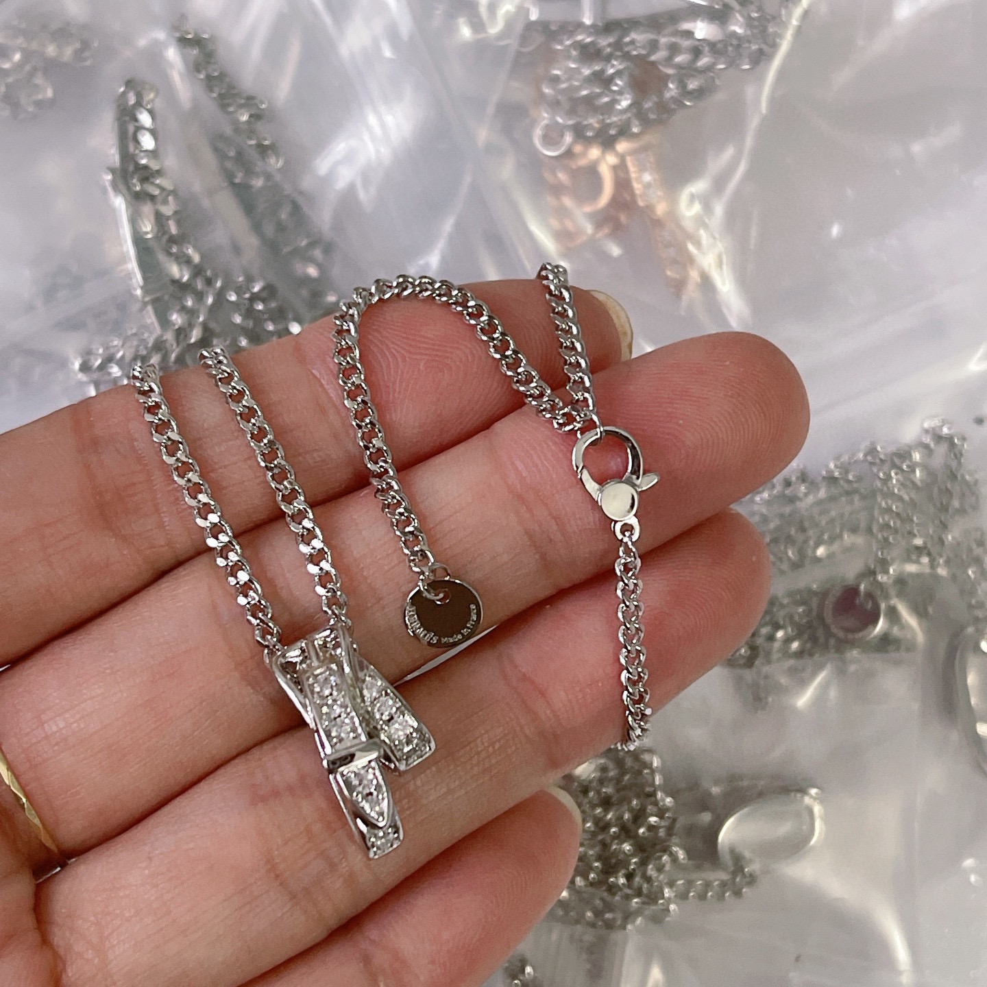  精工版本 👼【925048】Hermes 爱马仕皮带扣满钻项链亚金材质 手工铲钉镶嵌5A锆钻！18k白