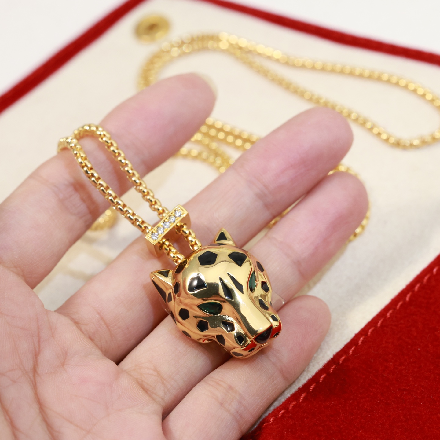  👼【925110】Cartier 卡地亚强11豹子项链出货😝😝经典贵族范儿、奢华抚媚豹子设计💃💃独家实