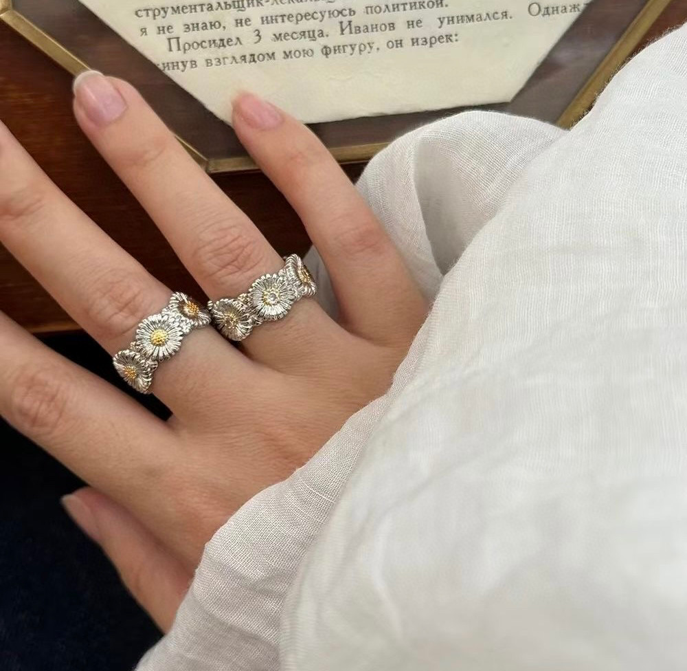 🌼雏菊戒指👼【】布契拉提 Buccellati 意大利高级珠宝品牌 复古宫廷风戒指 💍亚金材质 18k厚