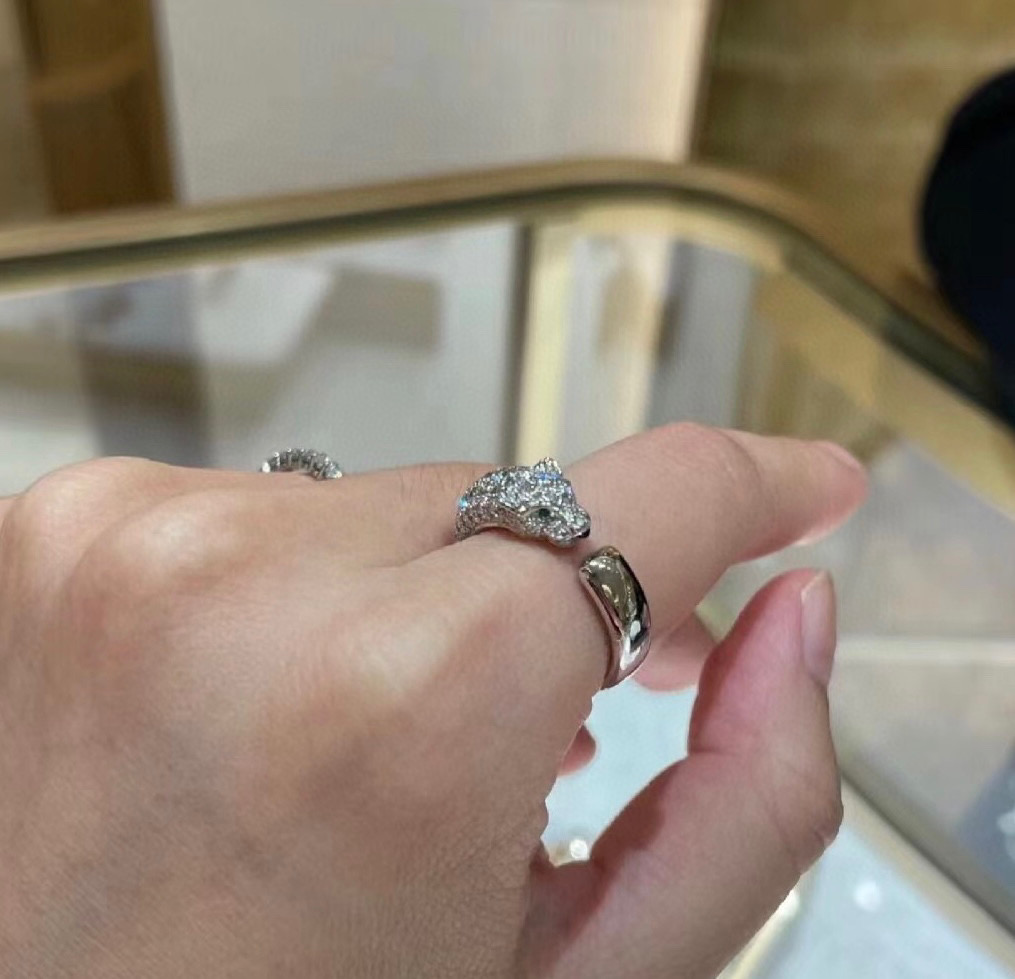  豹子戒指👼霸气豹戒指💍Panthère de Cartier豹子开口戒指💍电镀18K金！圆形明亮式切割