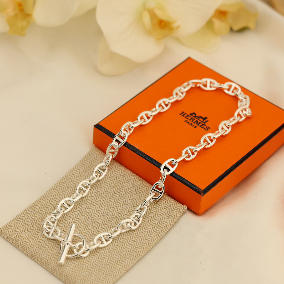  精工版本👼【】Hermes##爱马仕# Farandole光金猪鼻子项链 人生是一面镜子，你以什么样的