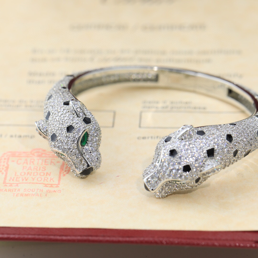 Cartier Panthère Bracelet: 18K Gold with Diamonds, Emblematic Symbol Since 1914 - 图片 6