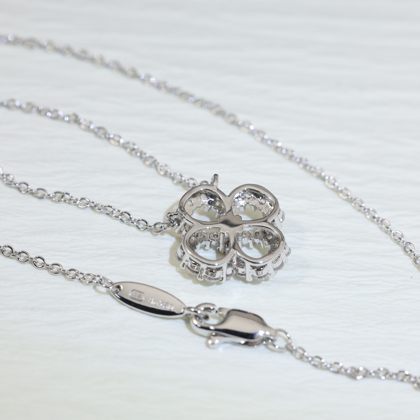 Harry Winston Hayeston Classic Necklace: Luxurious 18k Gold Supermanufacturing with Identical Stars - 图片 8