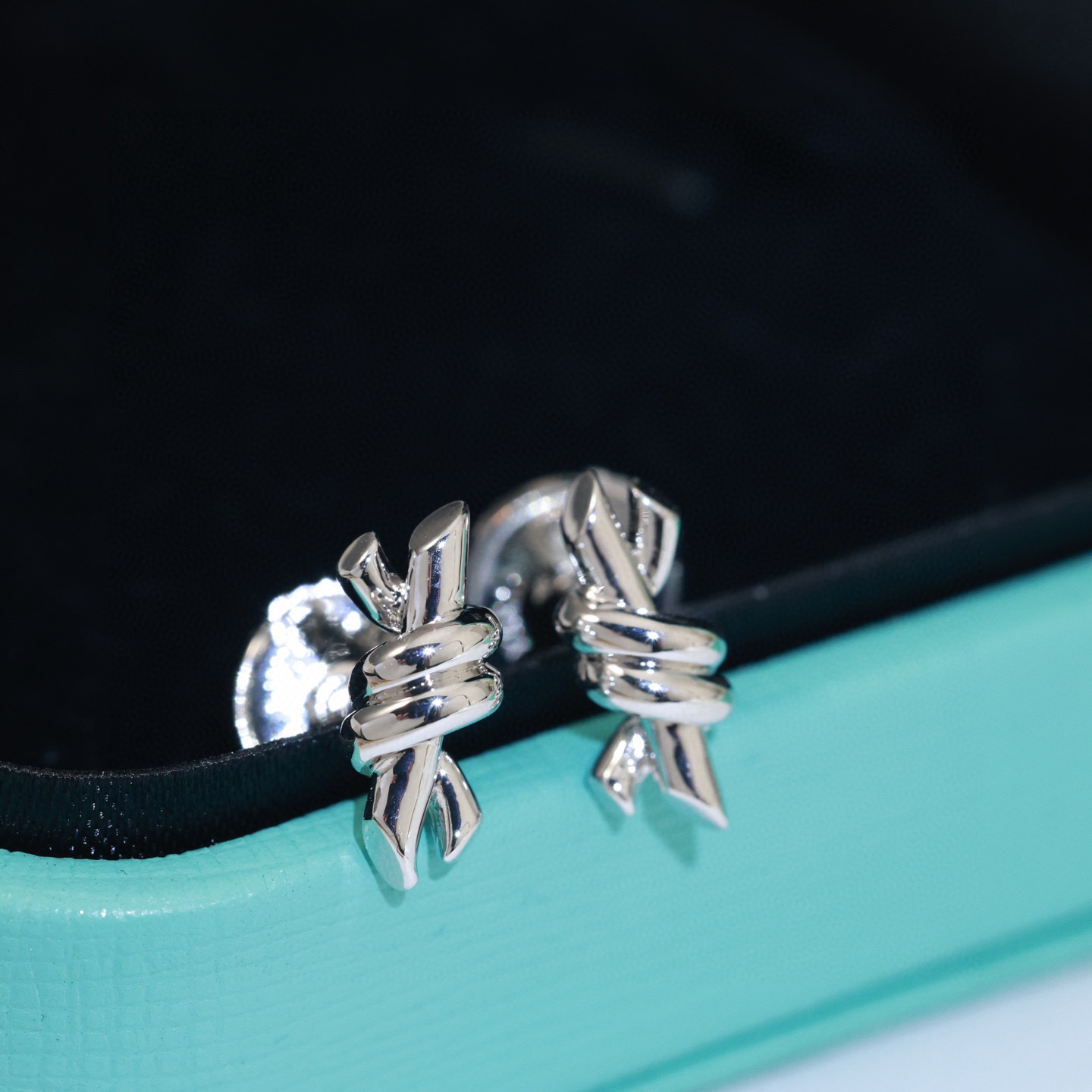 “Stylish Tiffany Wired Ear Nails with Flying Saucers: 18k Gold Plating and Original Logo for Summer” - 图片 9