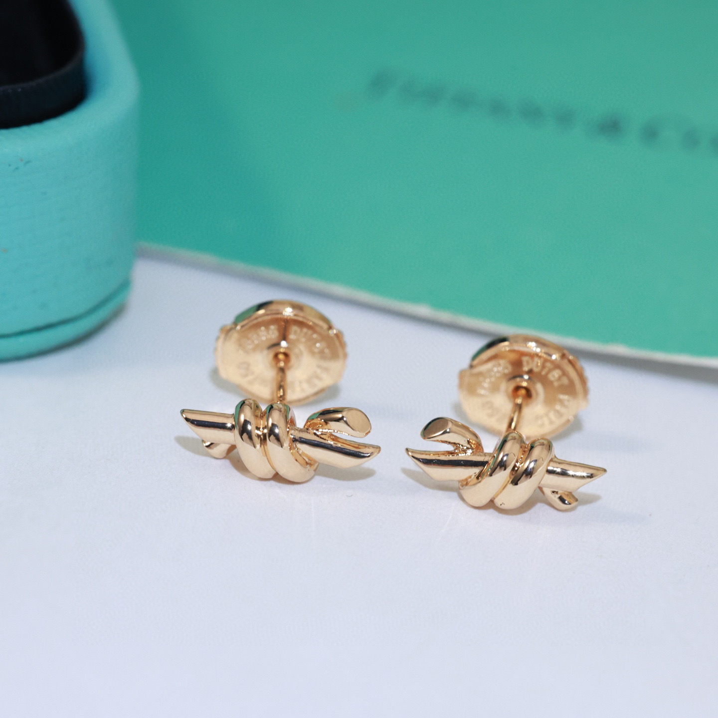 “Stylish Tiffany Wired Ear Nails with Flying Saucers: 18k Gold Plating and Original Logo for Summer” - 图片 4
