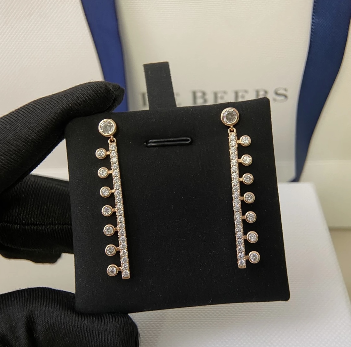 戴比尔斯耳钉👼【】DE BEERS💎S925纯银耳针➕亚金材质 镶嵌工艺 18K金镀层 进口高碳钻