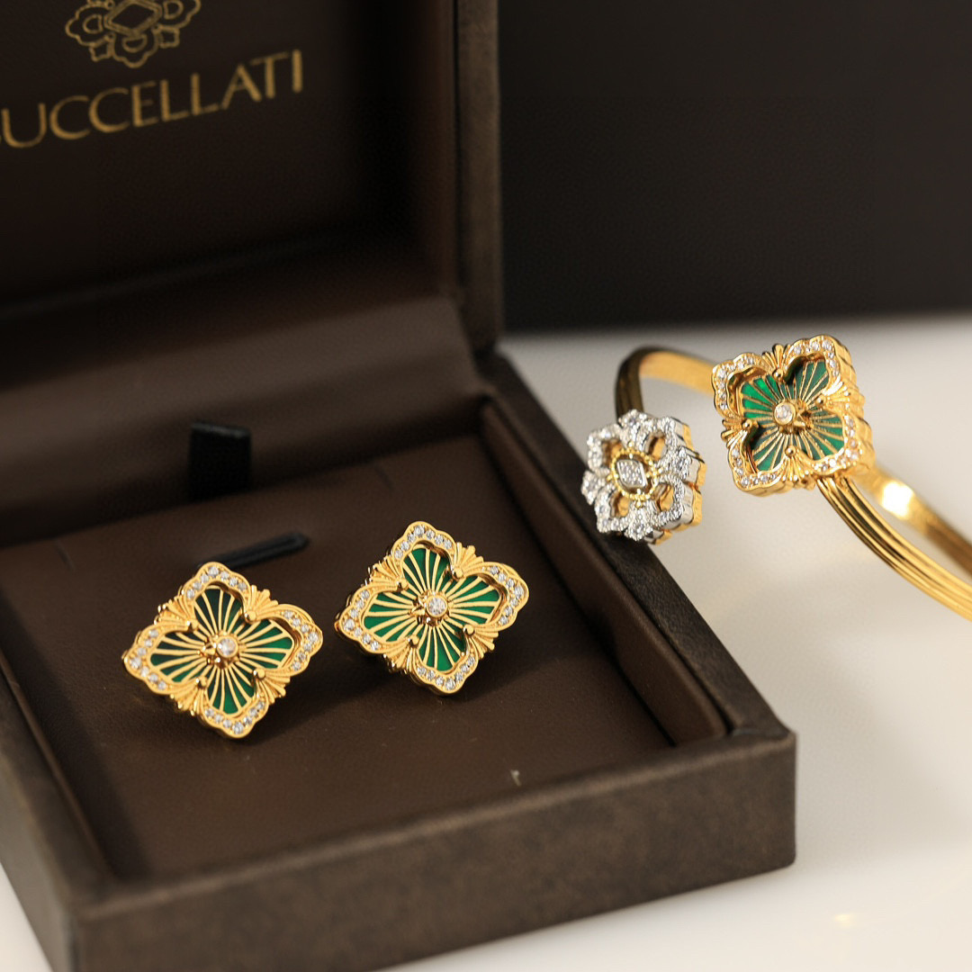 大号👼【】布契拉提 Buccellati 意大利高级珠宝品牌 复古宫廷风带钻拉丝四叶草贝壳玛瑙玉髓耳钉 