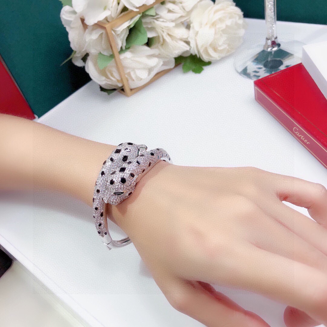 Cartier 霸气双豹头满钻 手镯 Panthère