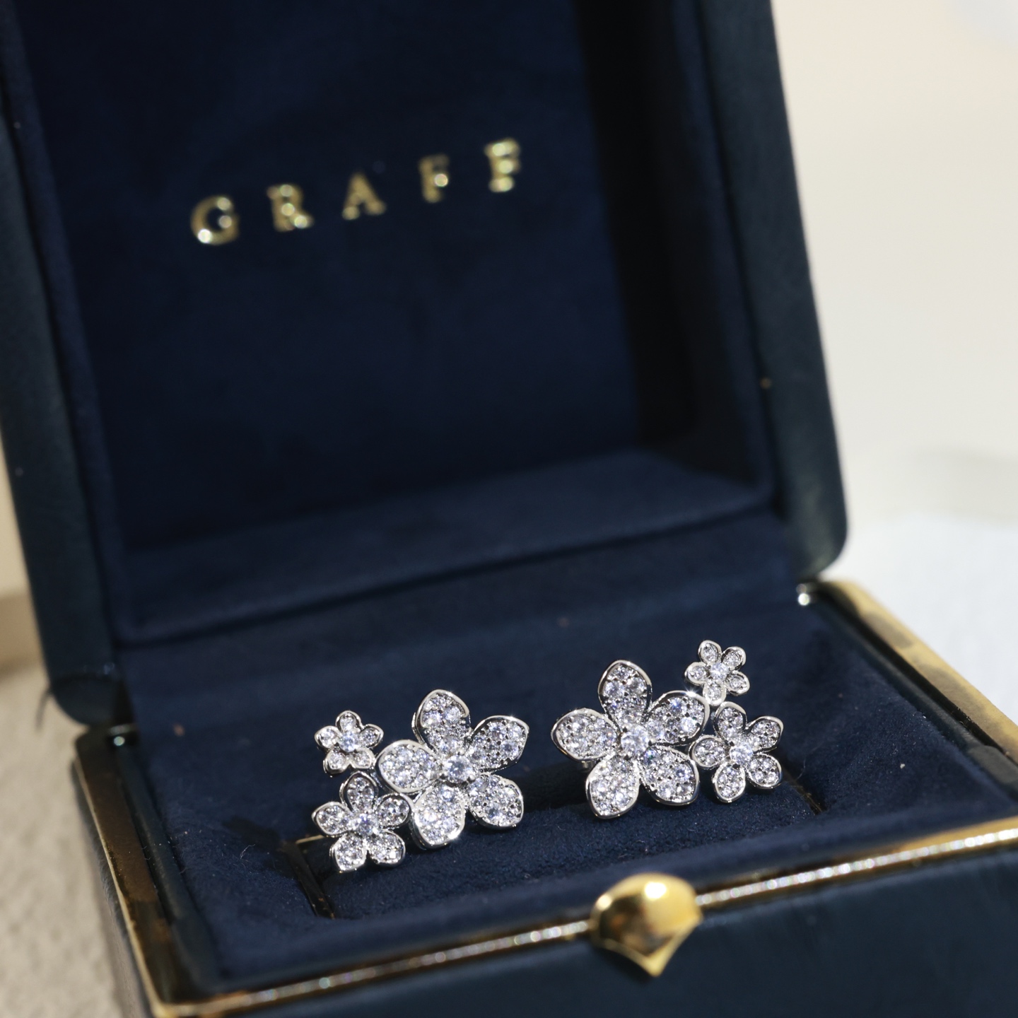 Hermès 精工版本 GRAFF 品牌 格拉芙耳钉高级珠宝定制仿真钻系列