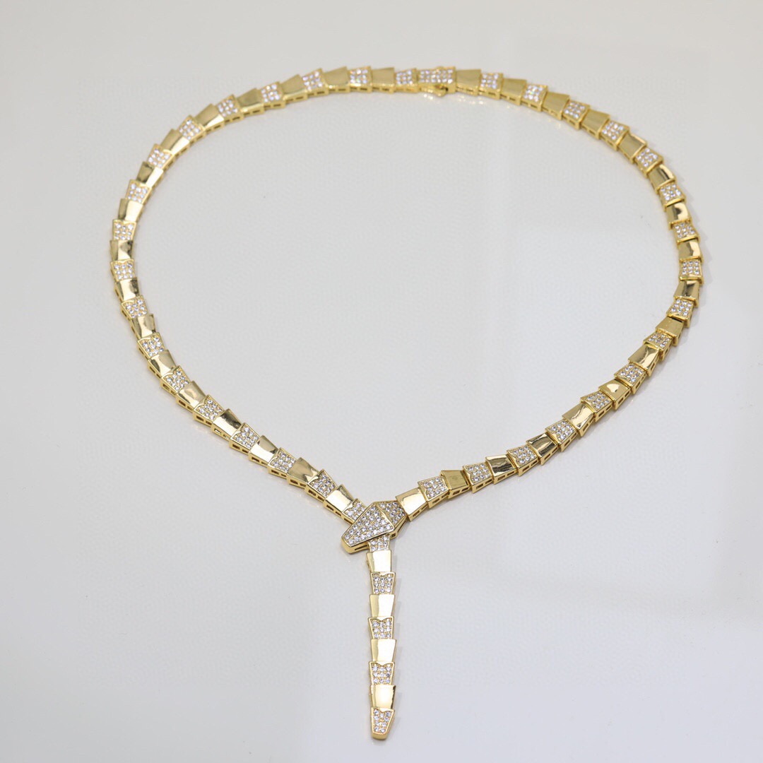 BVLGARI Serpenti logo