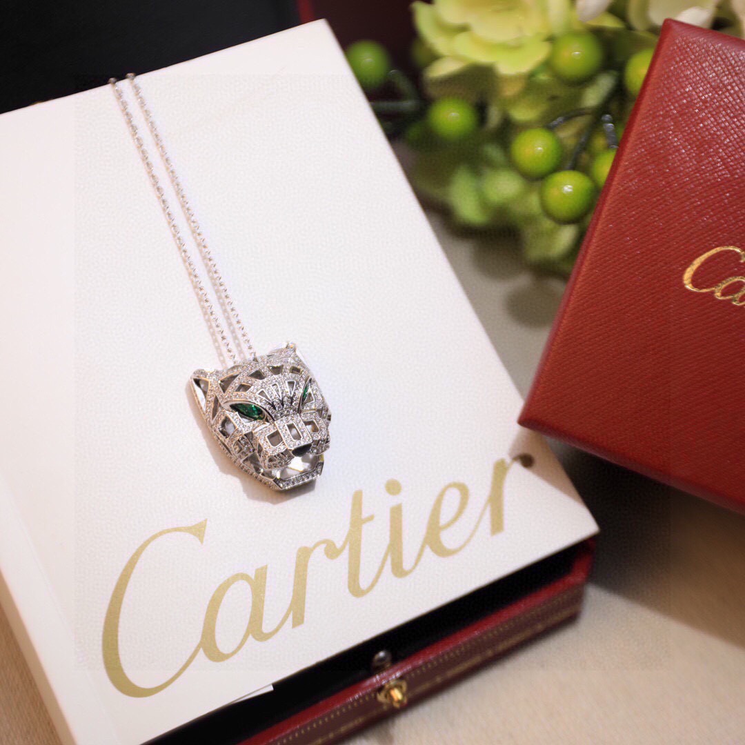 Cartier 精工版本 Cartier 卡地亚奢华豹头镂空满钻项链