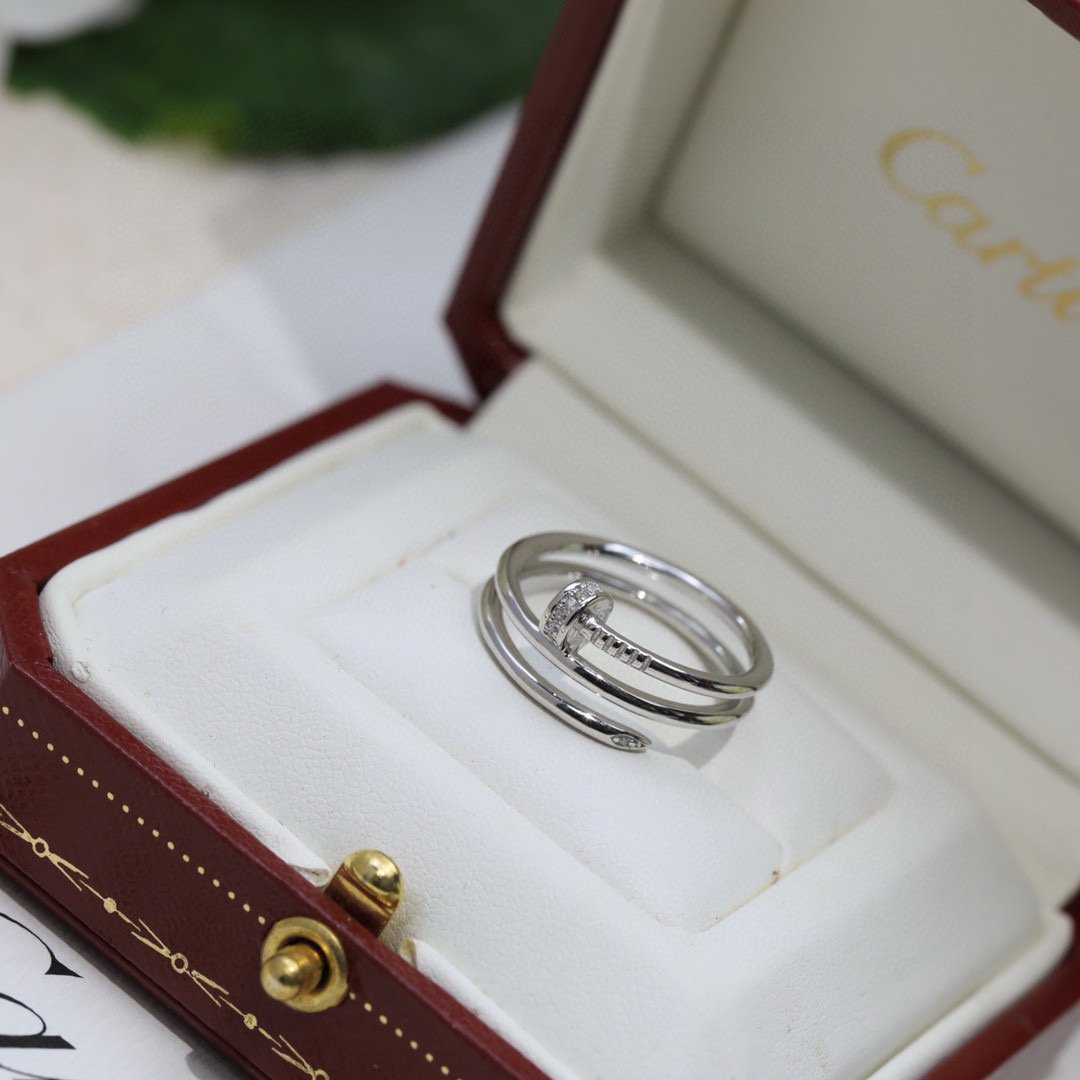 Cartier 卡地亚Cartier钉子 新款 双层 光面戒指 卡地亚 杰作 经久不衰 传奇 亚金材质