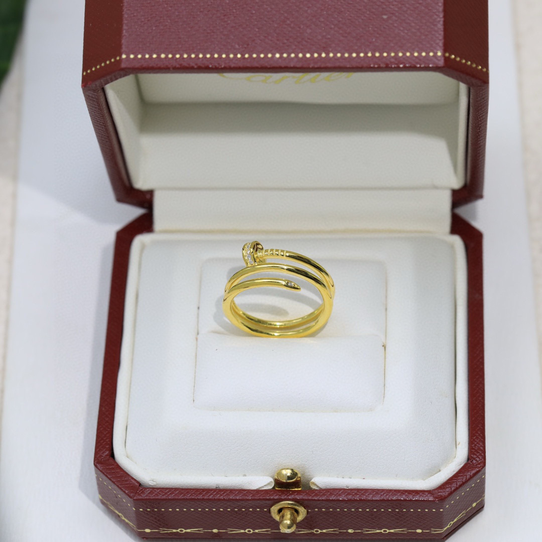 Cartier 卡地亚Cartier钉子 新款 双层 光面戒指 卡地亚 杰作 经久不衰 传奇 亚金材质