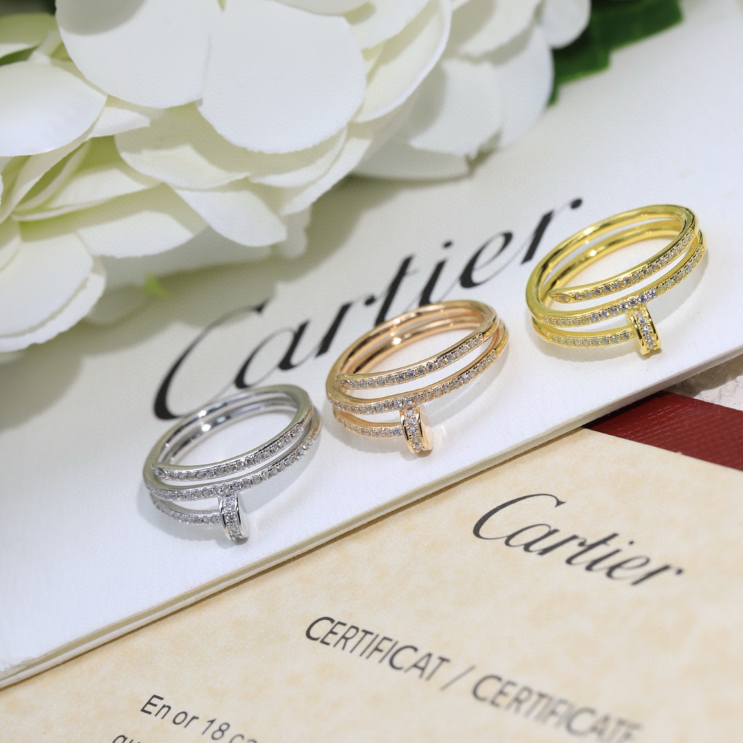 Cartier 卡地亚Cartier钉子 新款 双层 戒指 卡地亚 杰作 经久不衰 传奇 一直流行无需多说 亚金材质