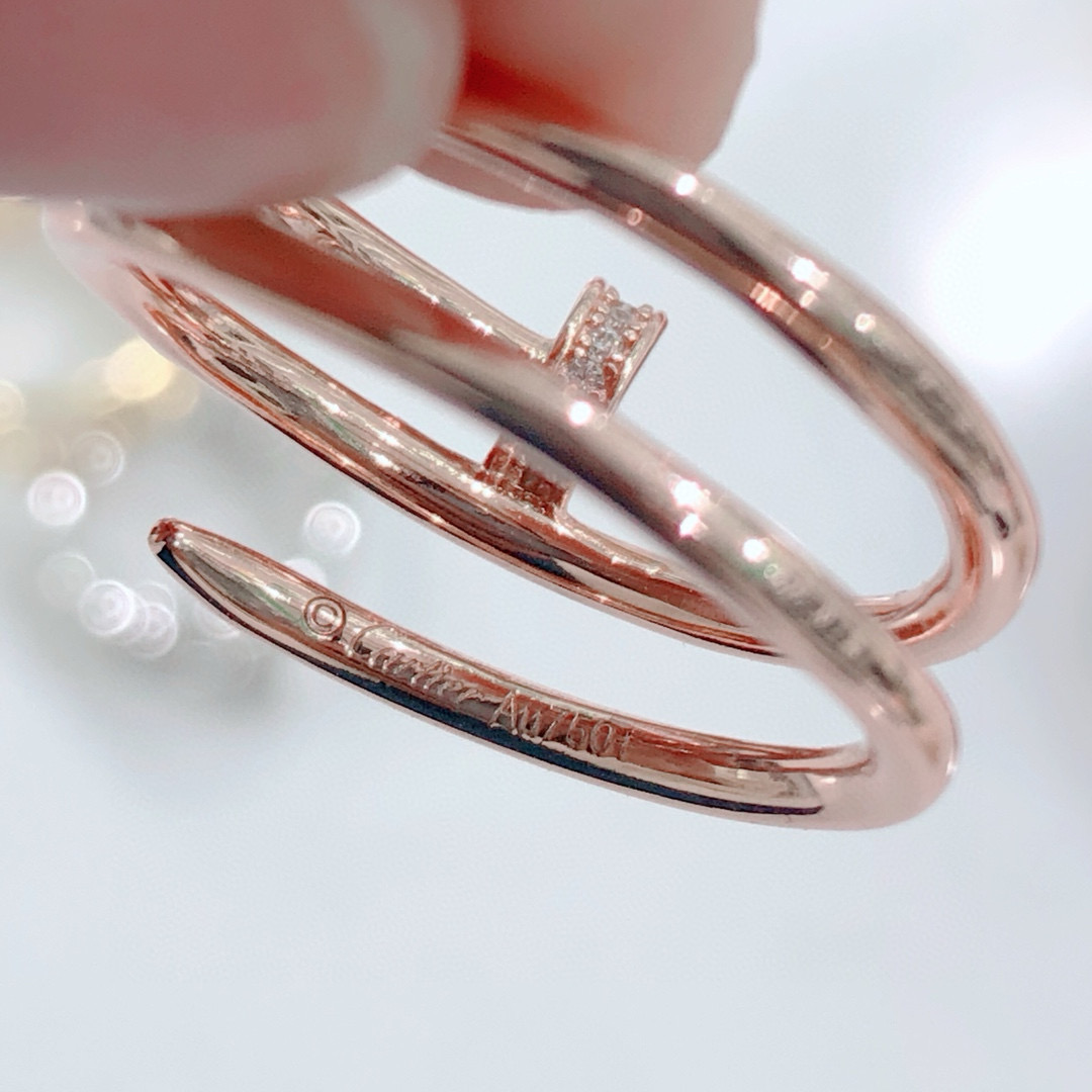 Cartier 卡地亚Cartier钉子 新款 双层 戒指 卡地亚 杰作 经久不衰 传奇 一直流行无需多说 亚金材质