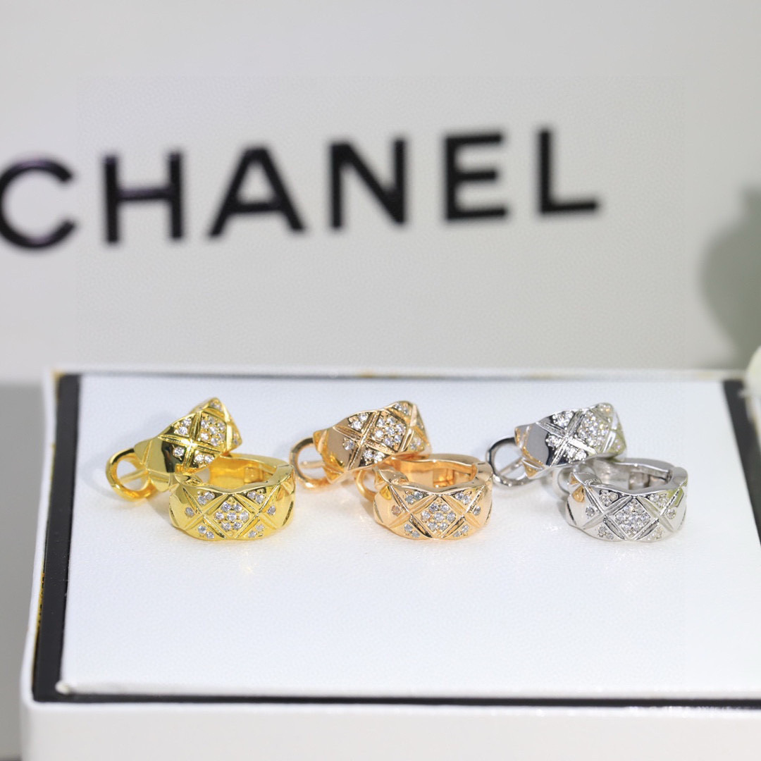 Chanel 钻版本 COCO CRUSH系列耳环菱格纹图案 BEIGE米色18K金 双C小香菱形格 花纹耳环