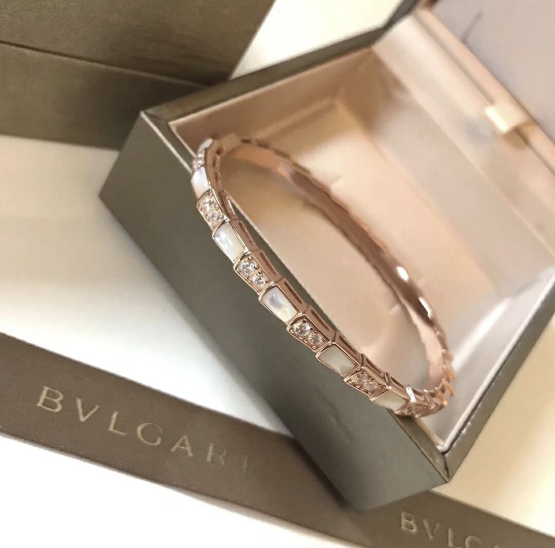 Bvlgari Haute Joaillerie Fine Jewelry Earrings Necklace Ring 4