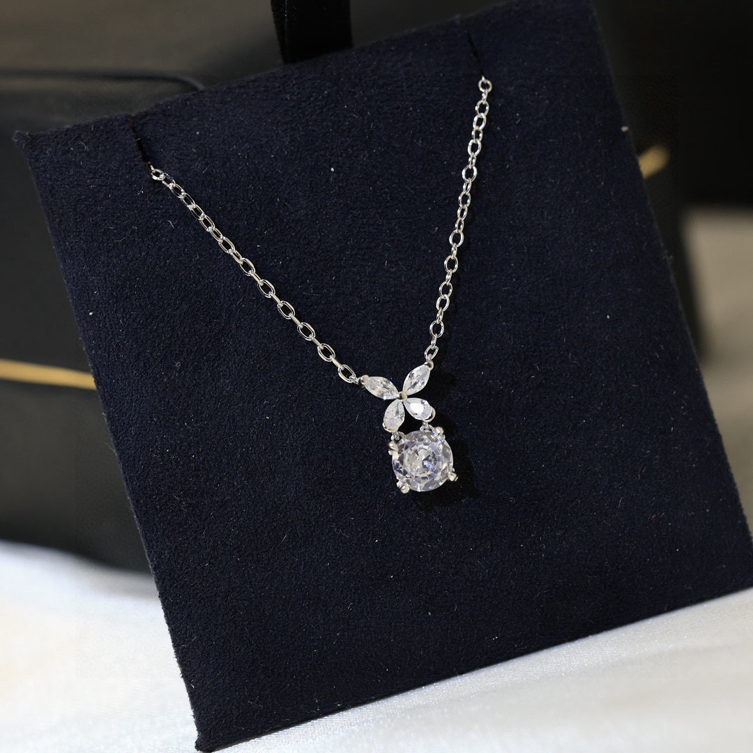 Graff 925088 Series necklace silver-toned metal with clear round and marquise-cut gemstones 40cm