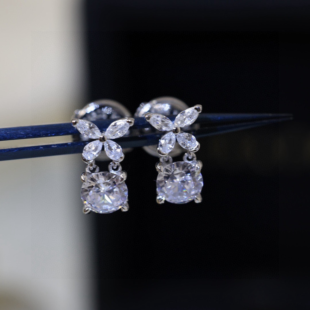 Chanel Haute Joaillerie Fine Jewelry Earrings Necklace Ring Ref.1C1A2E83 8