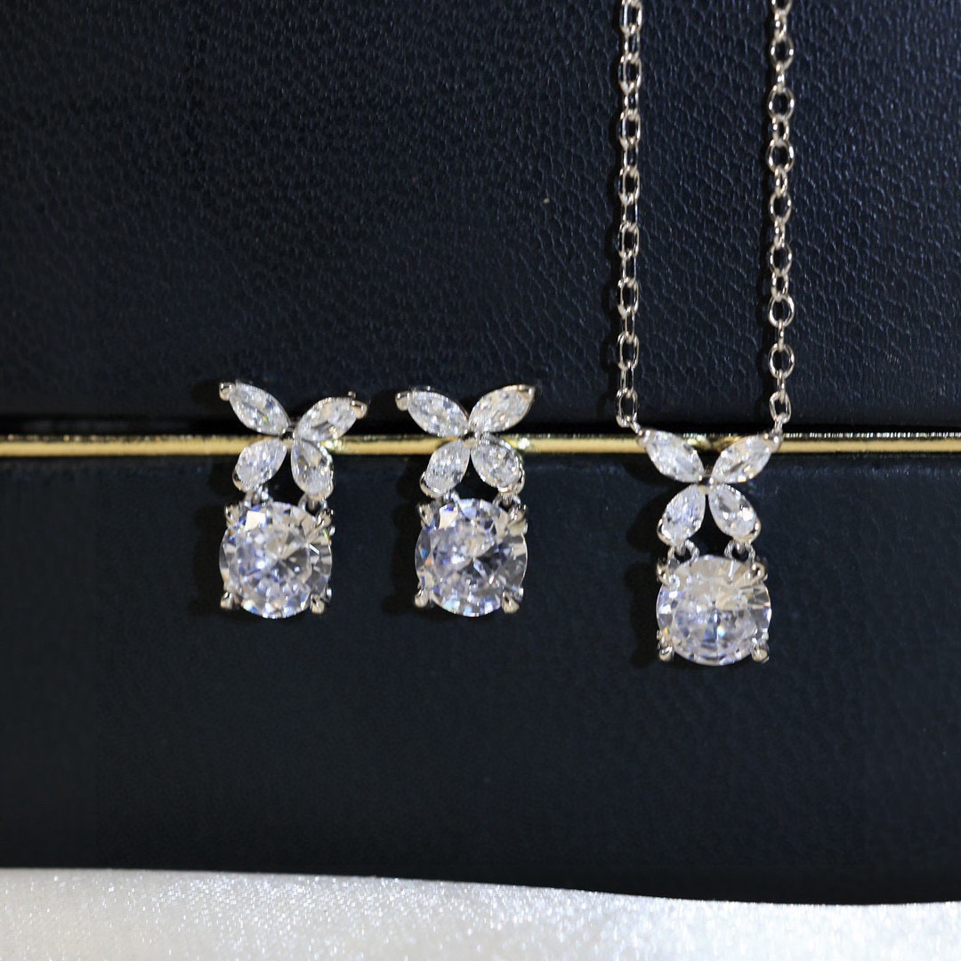 Chanel Haute Joaillerie Fine Jewelry Earrings Necklace Ring Ref.1C1A2E83 7