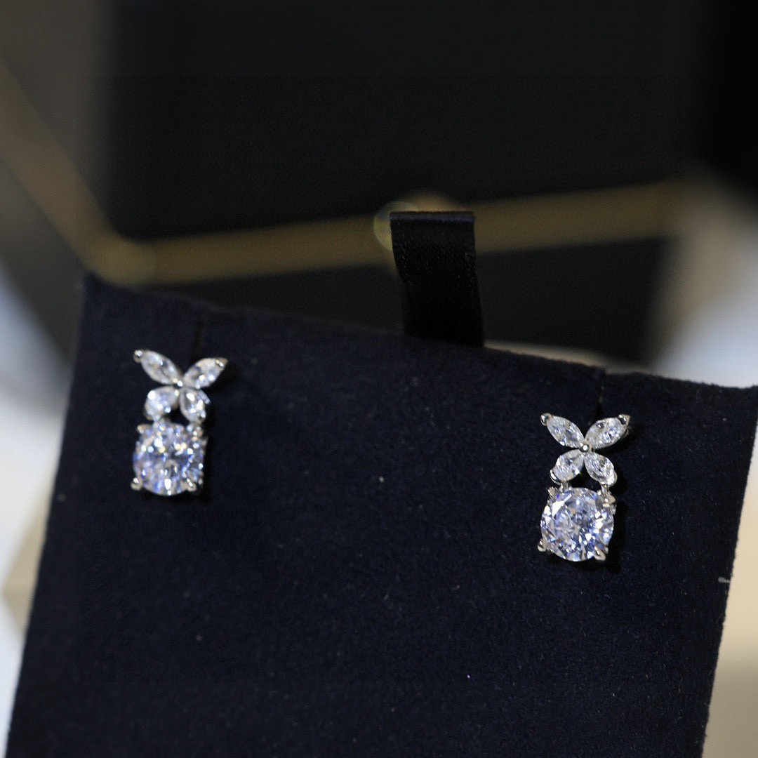 Chanel Haute Joaillerie Fine Jewelry Earrings Necklace Ring Ref.1C1A2E83 6