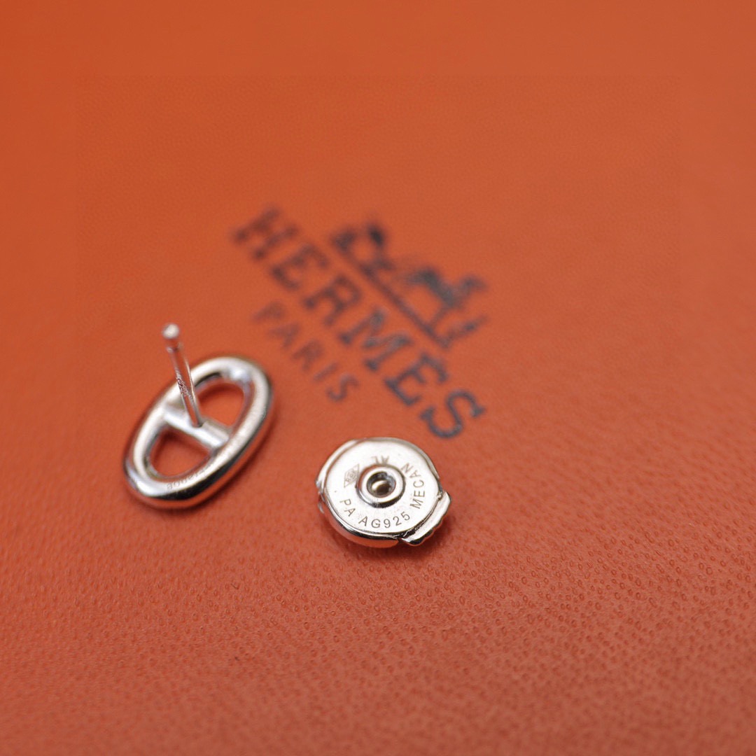 Hermès 精工版本 耳钉 mini爱马仕火猪鼻子耳钉 潮爆大街 hin V金版本 银针 电镀 银色 细腻打磨