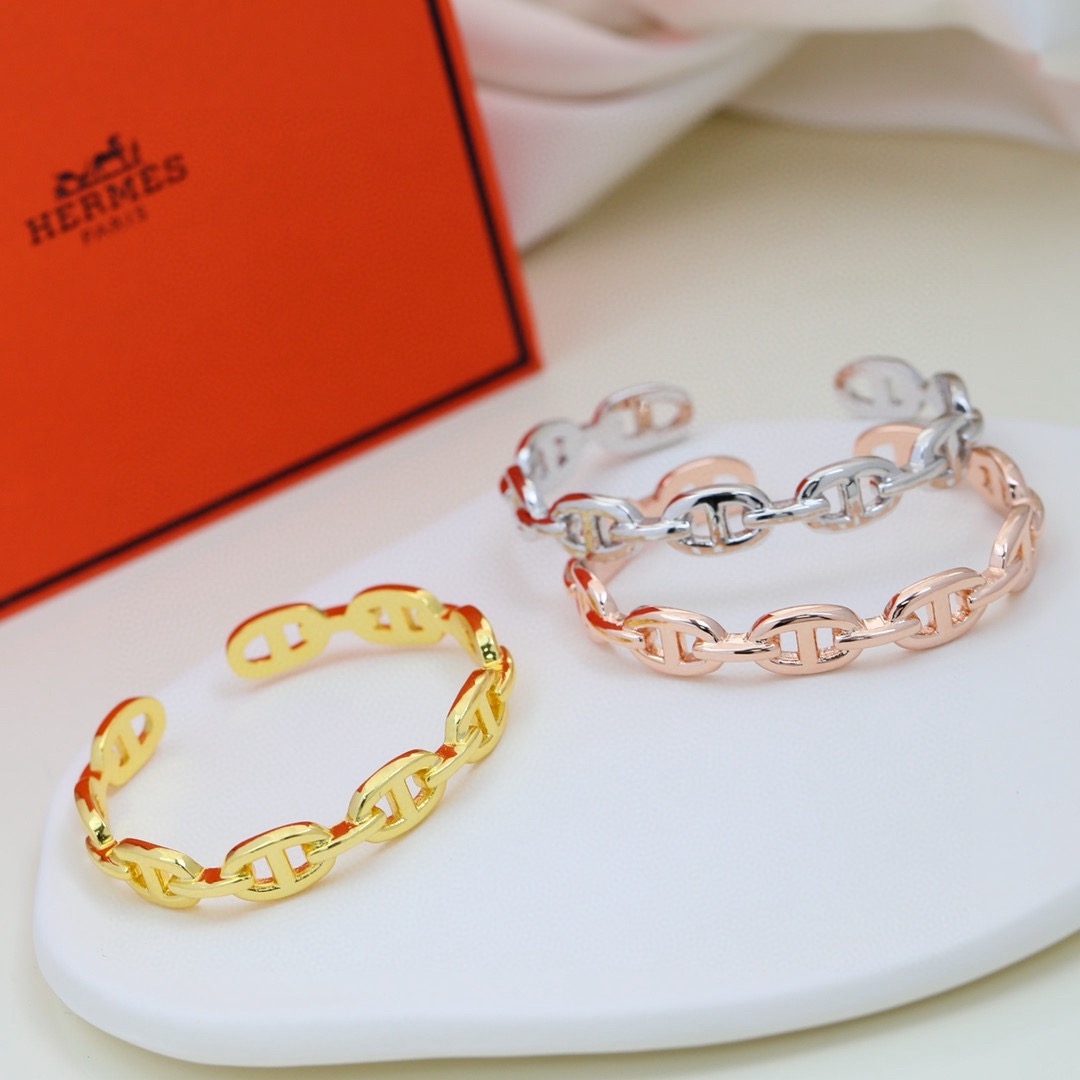 Hermès 爱马仕HERMES 猪鼻子手镯新款奢侈