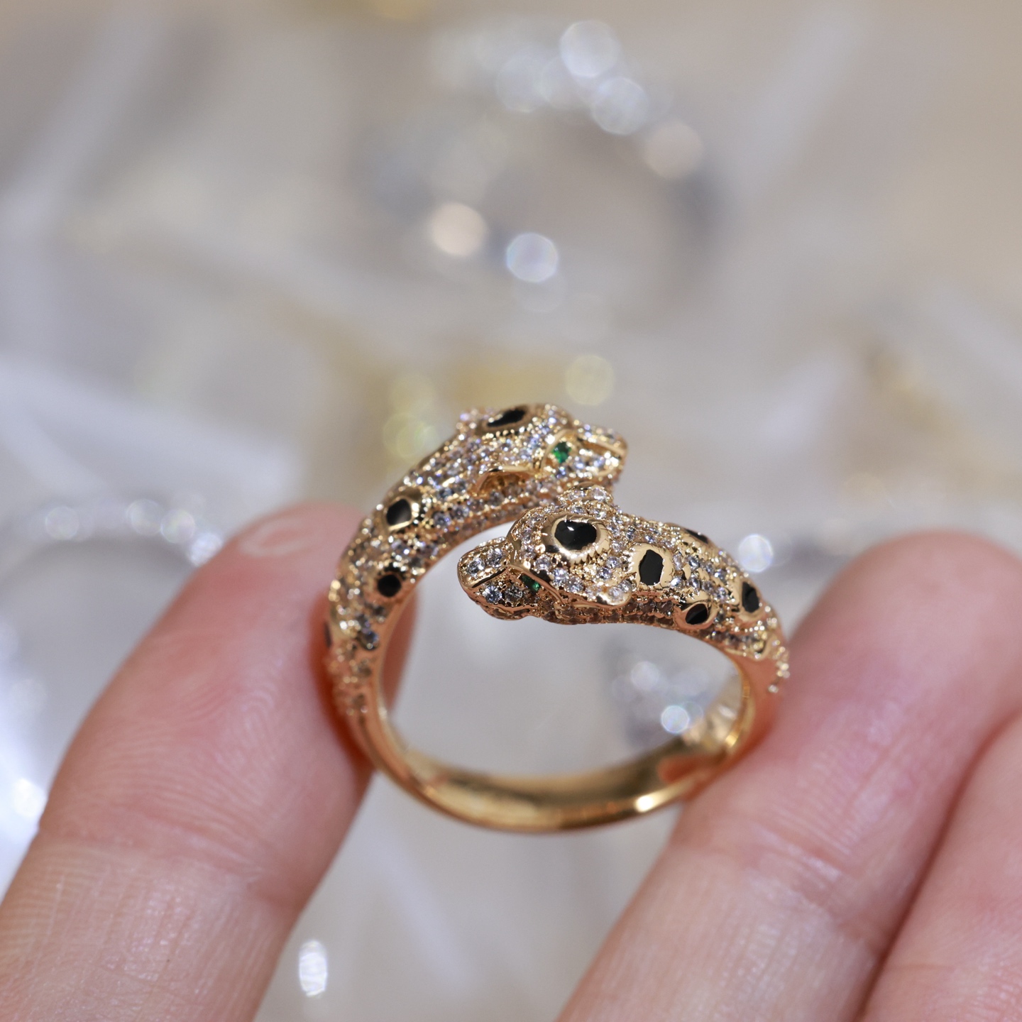 Cartier 豹子戒指 豹戒指霸气双豹头满钻 戒指 Panthère de Cartier花纹豹手镯