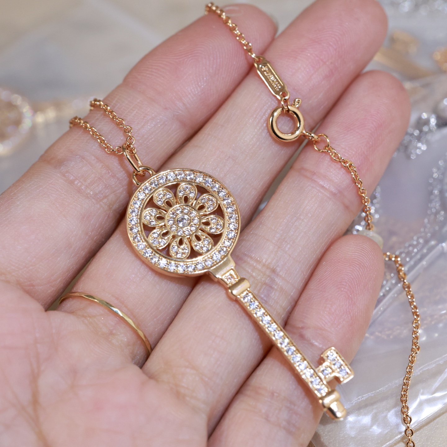 Tiffany & Co. 太阳花钥匙 蒂芙尼 钥匙项链 亚金材质 精工版本 带logo Tiffany&Co
