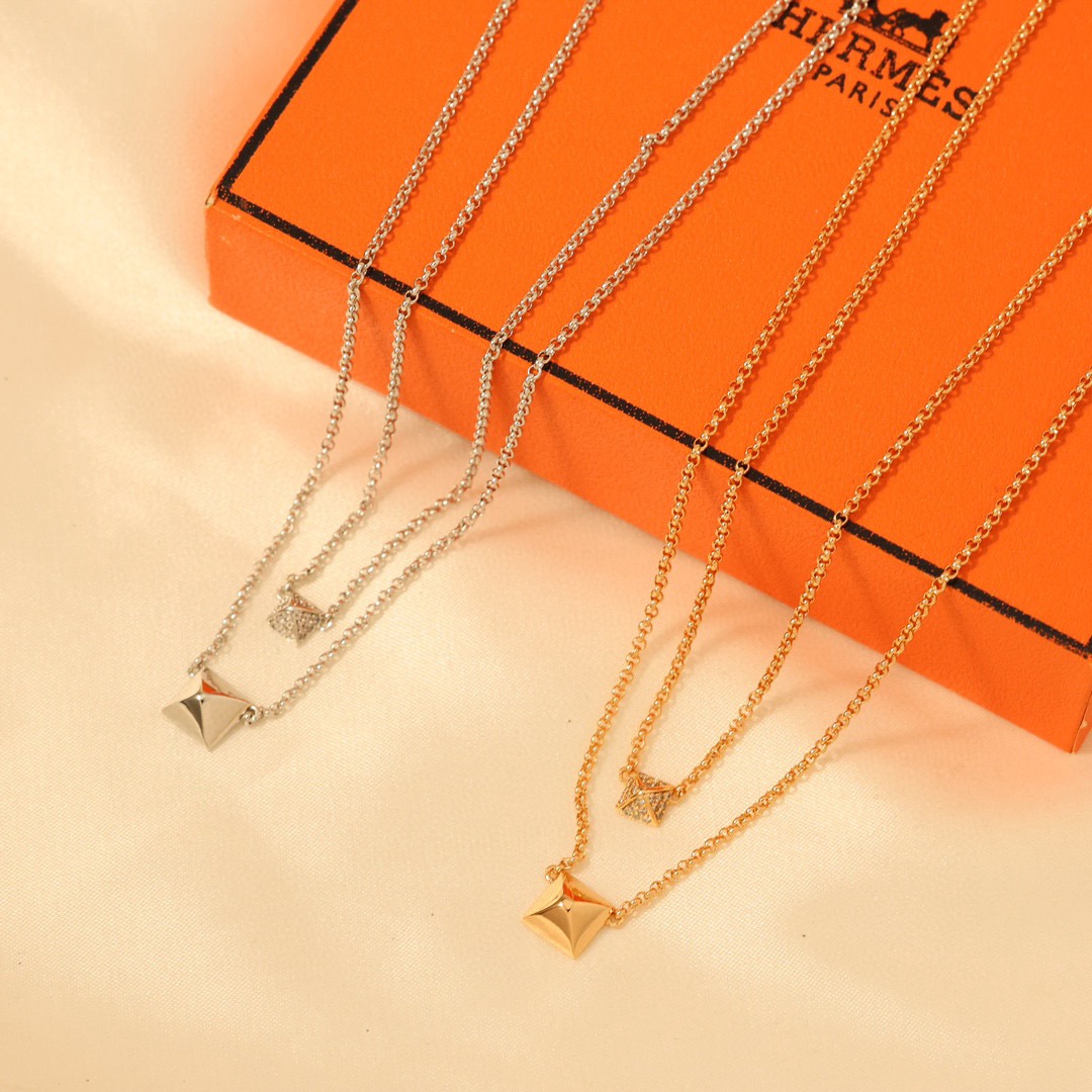 Hermès 精工版本 Hermes 爱马仕铆钉满钻项链亚金材质