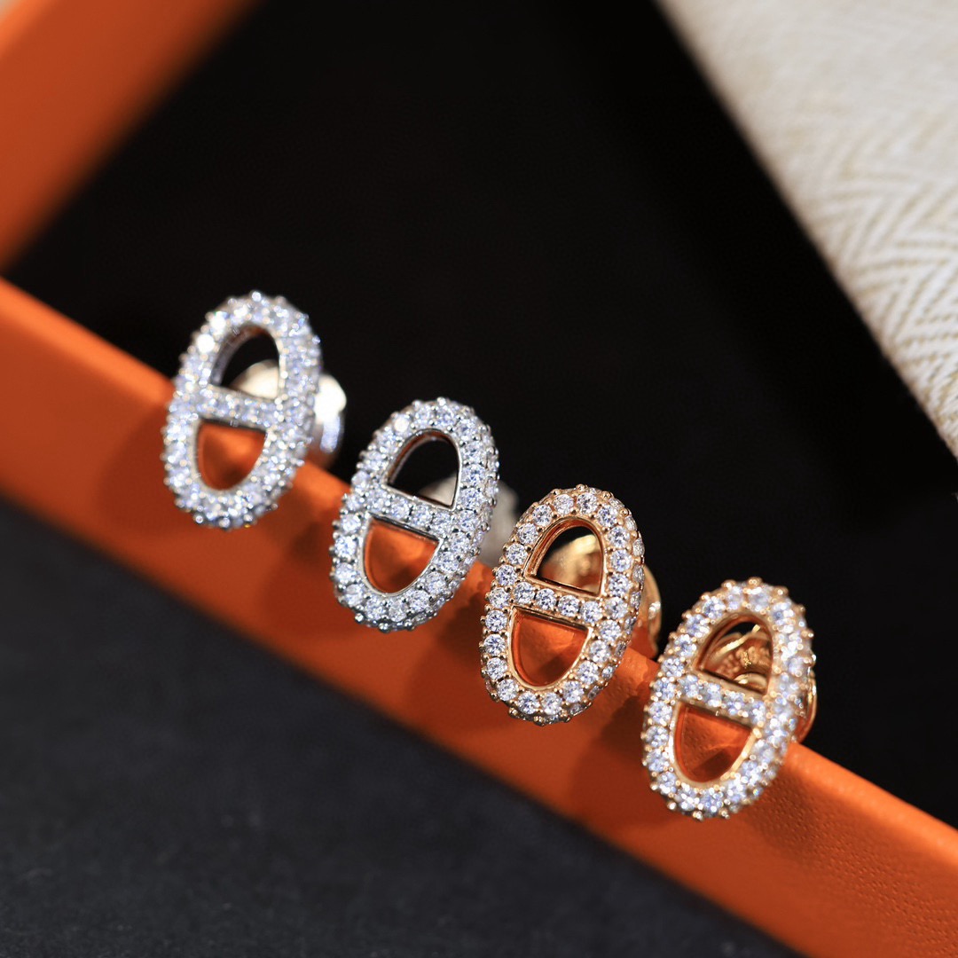 Hermès 精工版本 满钻猪鼻子耳钉 爱马仕火猪鼻子耳钉 潮爆大街 hin s925银针+亚金材质 细腻打磨
