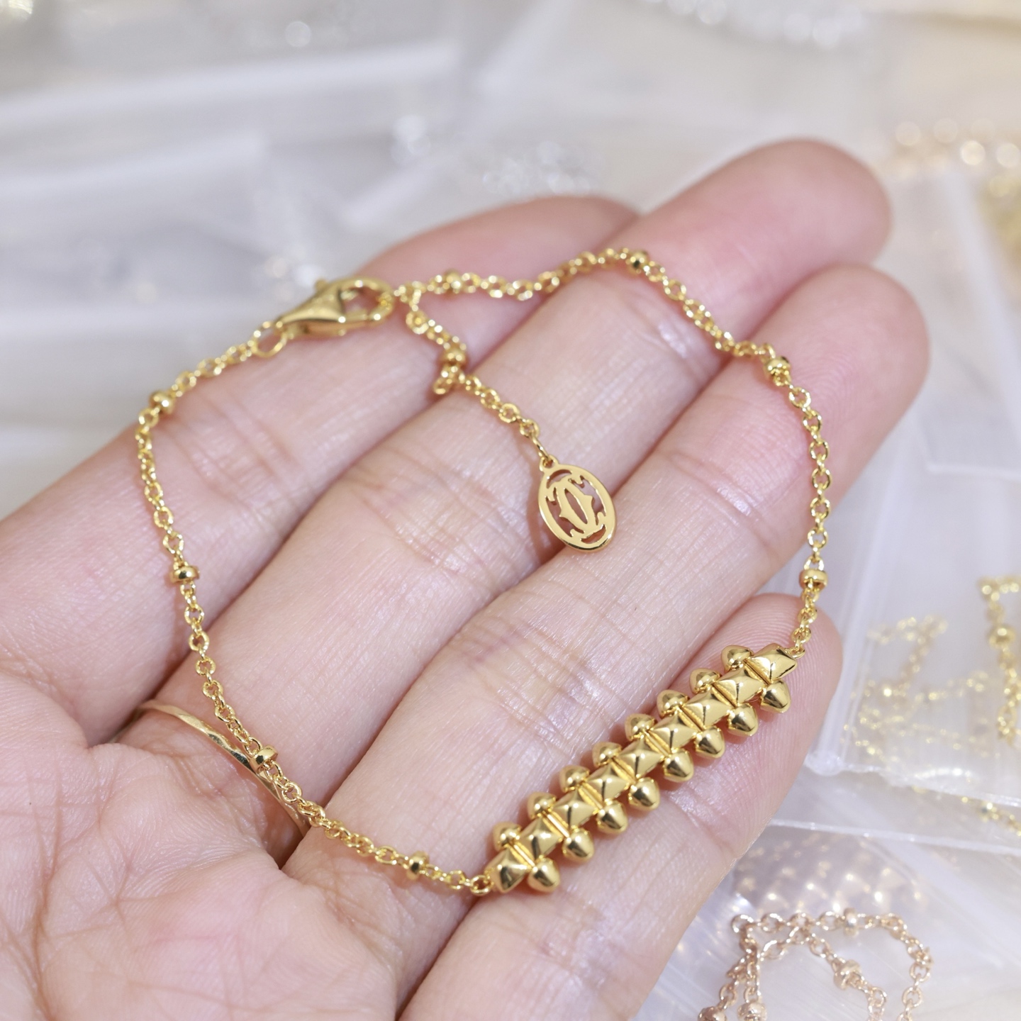 Cartier 精工版本 Clash de Cartier铆钉手链